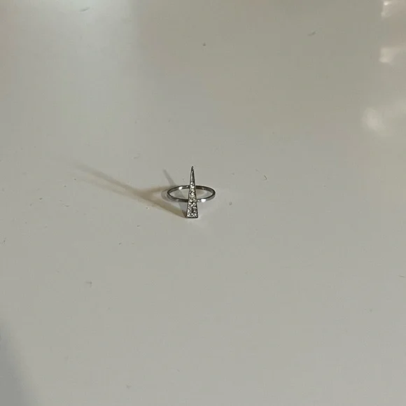 Silver Ring - Picture 3 of 4